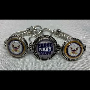 🇺🇸Proud Navy Mom - 3 Charm Snap Bracelet